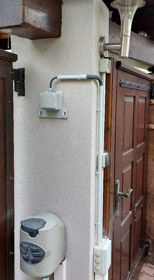 Pose borne de recharge pour véhicule électrique Pulversheim