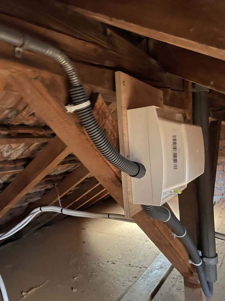 Mise en place d'une unité d'un système de ventilation mécanique contrôlée double flux Pulversheim